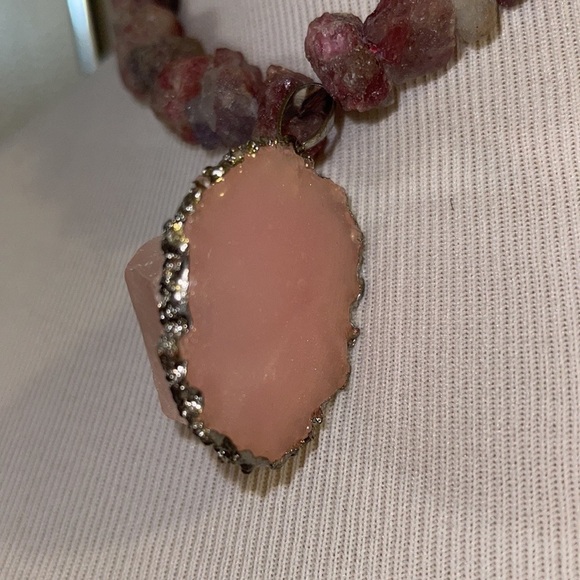 Beautiful Stone Statement Necklace - Picture 7 of 7